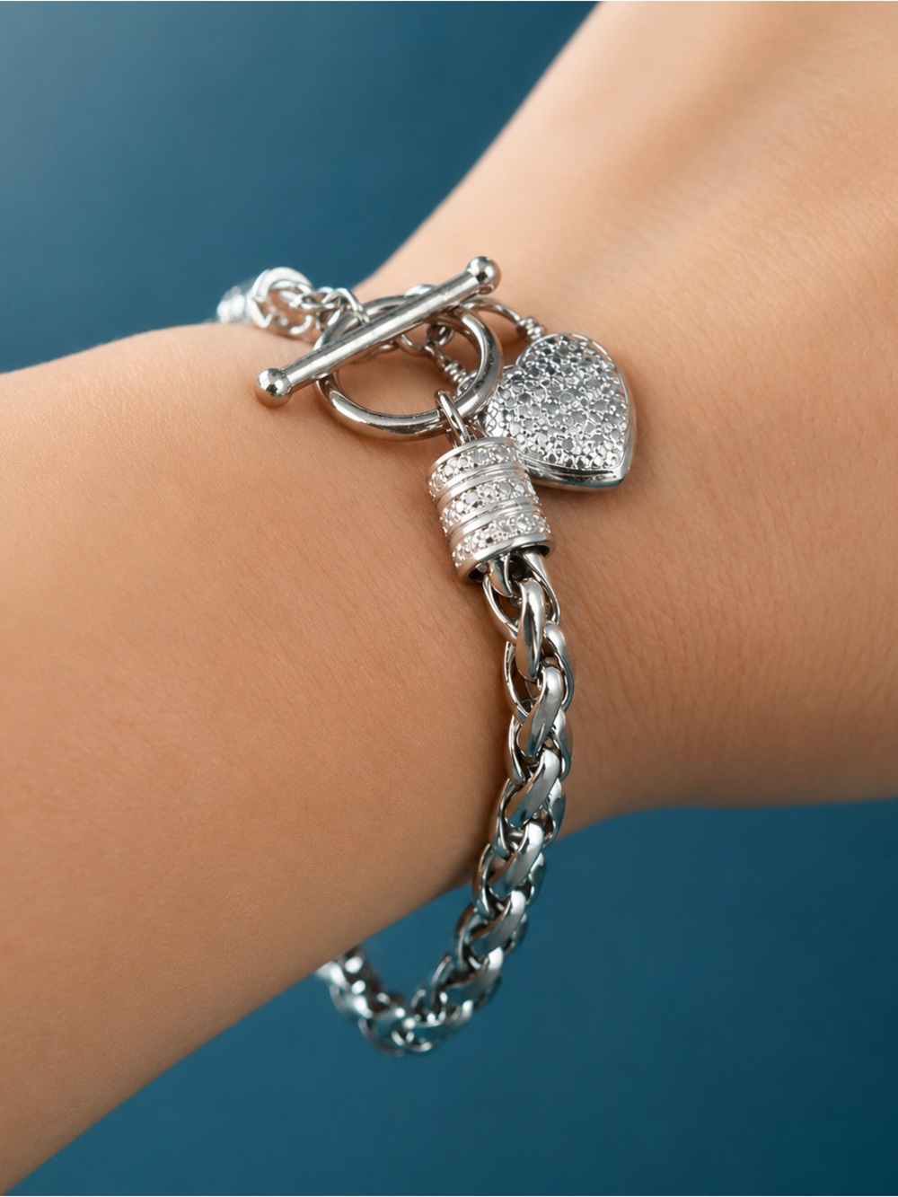 Diamond Pavé Heart Toggle Bracelet 1/4 ct tw Sterling Silver 7.25"